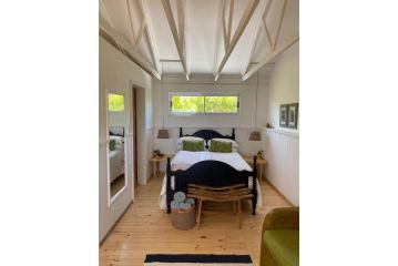PuffFish Loft Apartment, Wilderness - 3