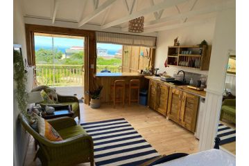 PuffFish Loft Apartment, Wilderness - 2