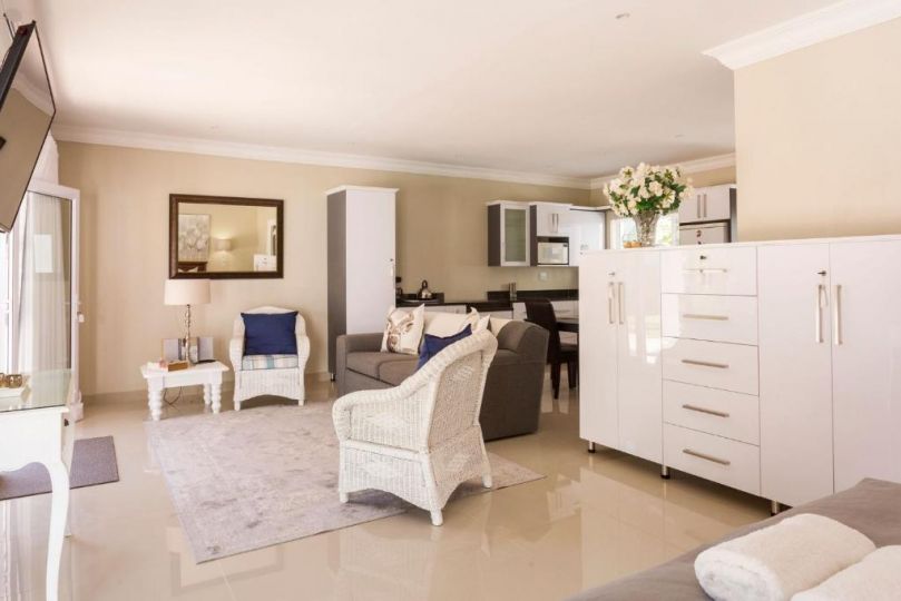 The Studio Apartment, Port Elizabeth - imaginea 9