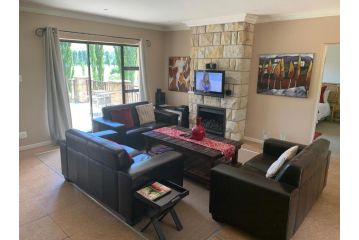 Rabbits Den Villa, Clarens - 4