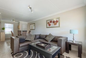 RAD STAYS - 26 Madison Palms East 112 North Road Sandown Apartment, Johannesburg - 2