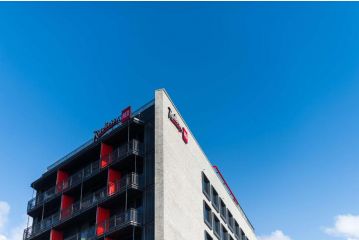 Radisson RED Hotel V&A Waterfront Hotel, Cape Town - 2