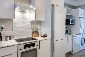 Regency 1 bedroom apartment Menlyn Apartment, Pretoria - 5