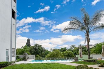 Regency 1 Bedroom Executive Apartment Menlyn Apartment, Pretoria - 3