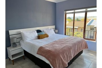 Amazing Getaway - A relaxing SMART home, in a secure estate that is close to Mall of Africa Apartment, Midrand - 1