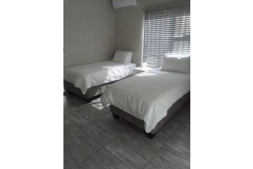 resort one eight four Guest house, Pretoria - 4