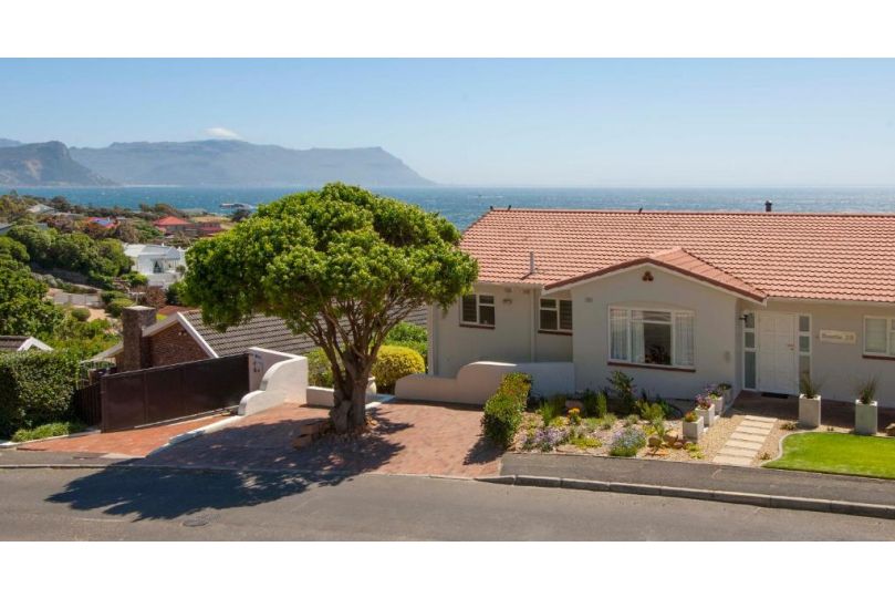 Restio Garden Studio Apartment, Simonʼs Town - imaginea 14