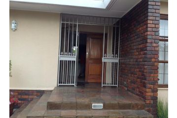 Ringwood Villa, Cape Town - 4