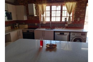 Rixaka Guest house, Marloth Park - 2