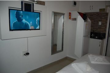 RJs Guesthouse Apartment, Durban - 4