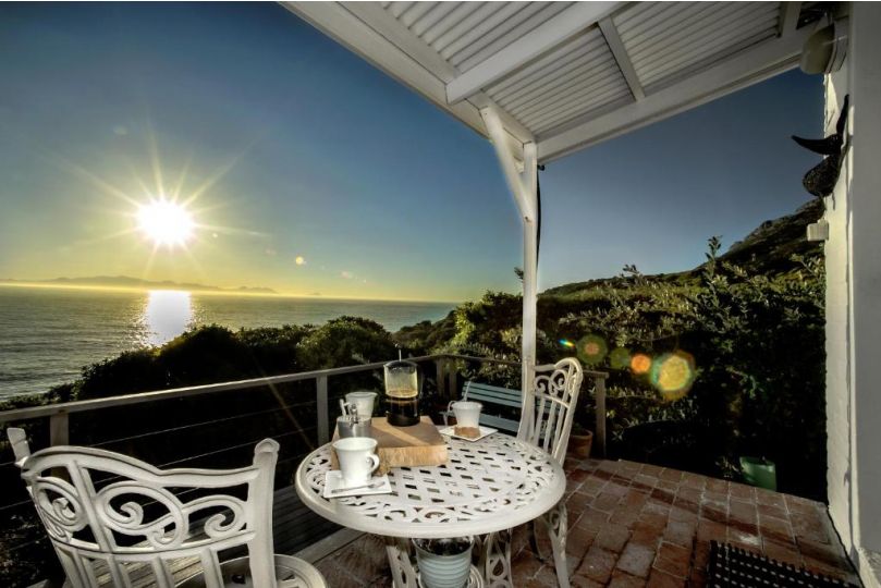 Rocklands Seaside Bed and breakfast, Simonʼs Town - imaginea 2