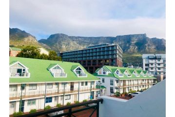 Roeland Square Apartment, Cape Town - 1