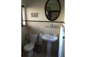 Roman Retreat Guest house, Cape Town - 5