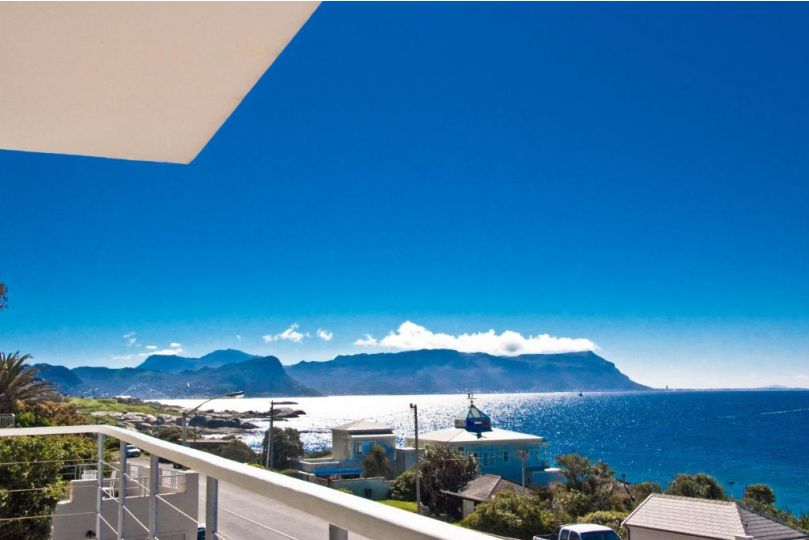 Sail Away Studios Apartment, Simonʼs Town - imaginea 2