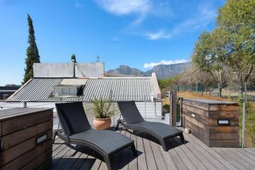 Rooftop Villa in Trendy Neighbourhood Villa, Cape Town - 2