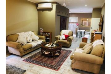 Rooibos Retreat Bed and breakfast, Richards Bay - 5