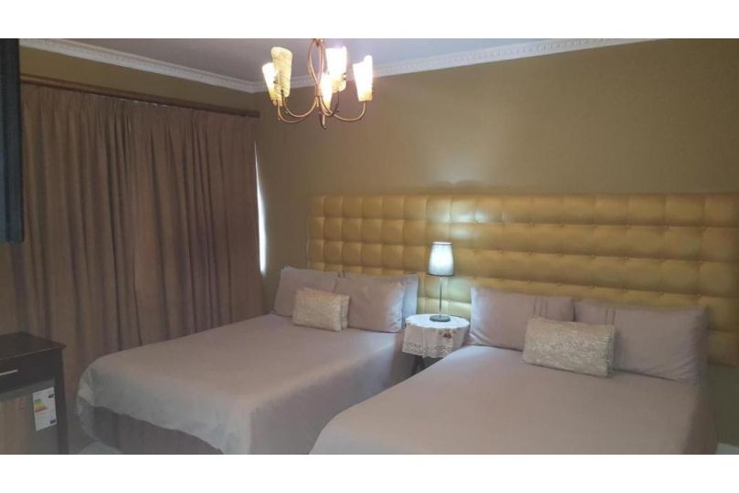 Room in Lodge - Savoy Lodge - Budget standard double room Guest house, Cape Town - imaginea 1