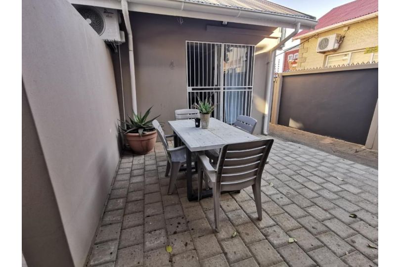 Rosedene Apartment, Bloemfontein - imaginea 20