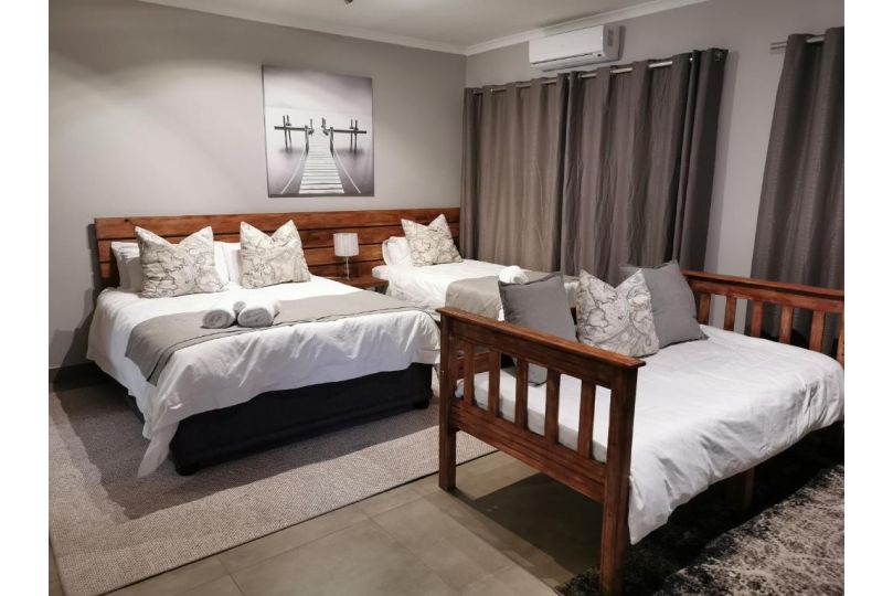 Rosedene Apartment, Bloemfontein - imaginea 2