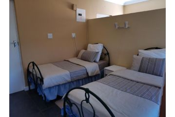 Rose's Cottage Apartment, Hermanus - 5