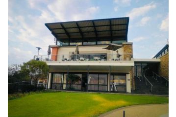 Rossetaâ€™s Golf Retreat Villa, Roodepoort - 3