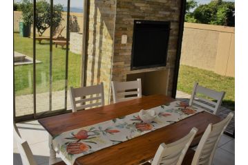 Rovy Villas Luxurious Hotel, Nelspruit - 1