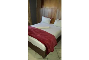 Royal Crown Guesthouse Guest house, Johannesburg - 5