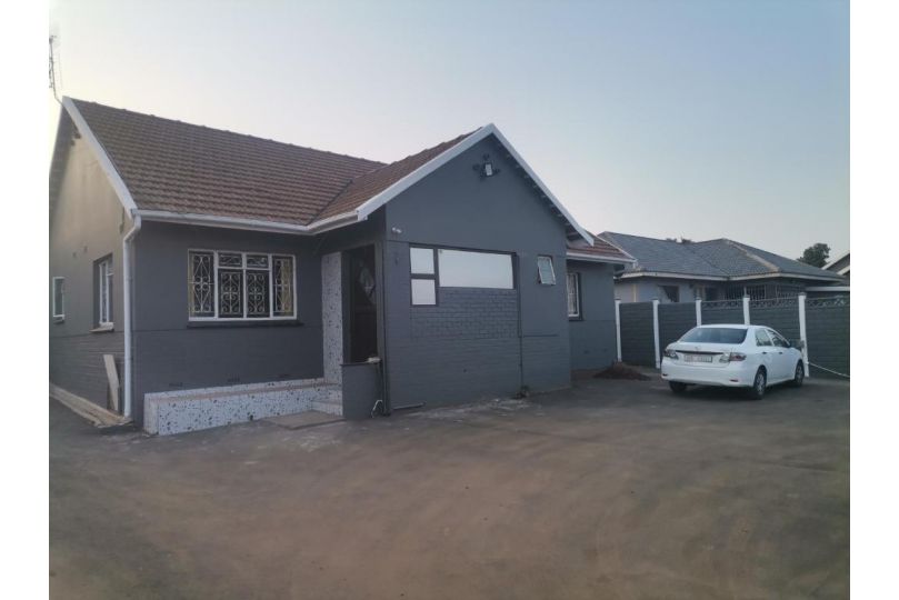 ROYAL GUEST HOUSE Guest house, Pietermaritzburg - imaginea 2