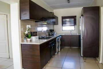 Royal Xtian Greenstone Ridge Apartment, Johannesburg - 3