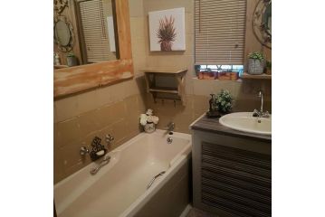 Rubyred Cottage Apartment, Bloemfontein - 4