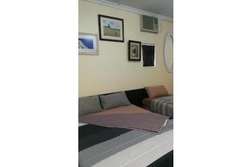 ruks bnb guest house Bed and breakfast, Cape Town - 2
