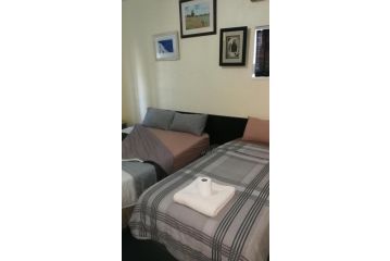 ruks bnb guest house Bed and breakfast, Cape Town - 4