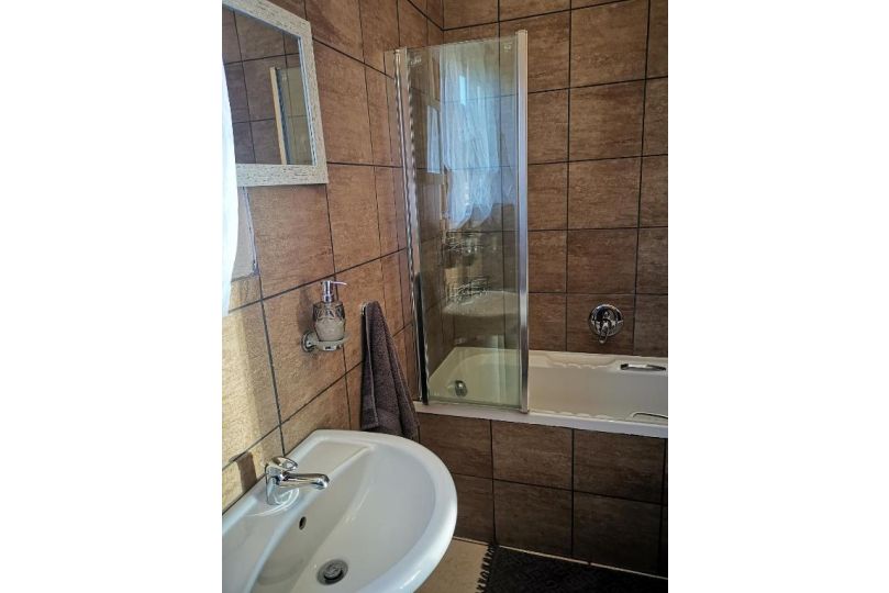 Safe Haven Guesthouse Bloemfontein Apartment, Bloemfontein - imaginea 11