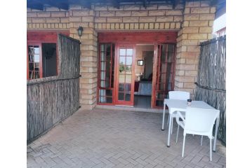 Safe Haven Guesthouse Bloemfontein Apartment, Bloemfontein - 4