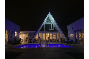 SALT Boutique Guesthouse Guest house, Bloubergstrand - 1