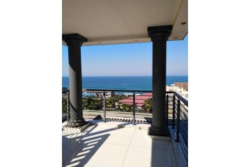 Sancta Maria 10 - Ultimate in luxury & majestic sea views includes private entertainment deck - Free wifi Apartment, Kingsburgh - 2