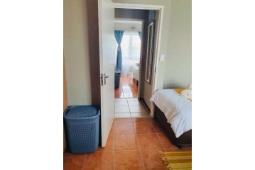 Sanctuary@188 Apartment, Midrand - 5