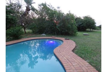 Sandforest Cottages Apartment, Hluhluwe - 2