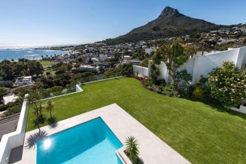 Sandpiper House: Stunning Ocean Views, Heated Pool & Large Garden Villa, Cape Town - 4