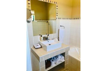Sandra's Guest house, Langebaan - 3