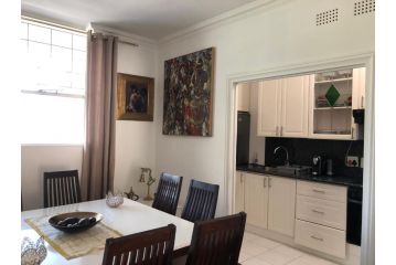 Sandton Luxury Living at 102 Kambula Apartment, Johannesburg - 4