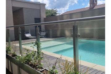 Sandton Skye Premium Apartment, Johannesburg - 1