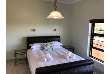 Sandy Bottoms Apartment, Jeffreys Bay - 5
