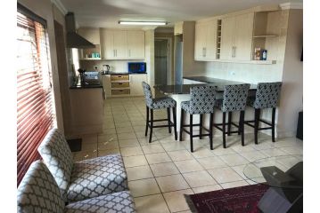 Sandy Bottoms Apartment, Jeffreys Bay - 2