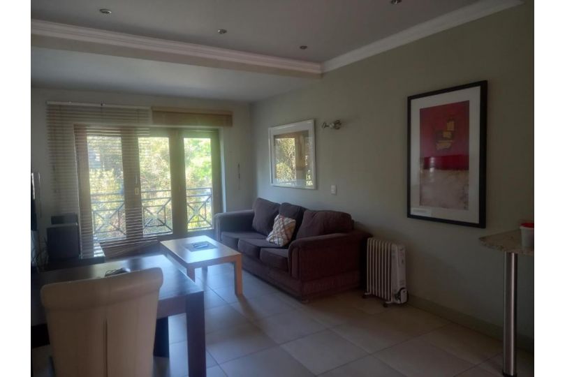 Mount Royal 16 - Large 1 bed Apartment, Johannesburg - imaginea 13