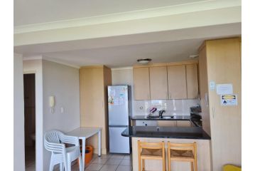 Point Village Accommodation - Santos 11 Apartment, Mossel Bay - 3