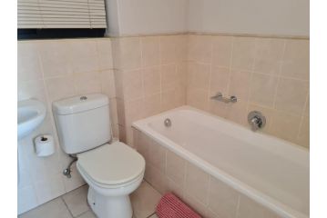 Santos 37 Apartment, Mossel Bay - 4