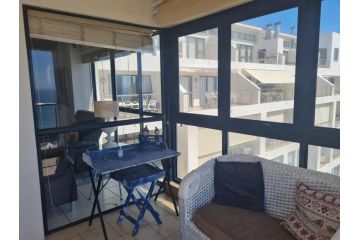 Santos 49 Apartment, Mossel Bay - 1