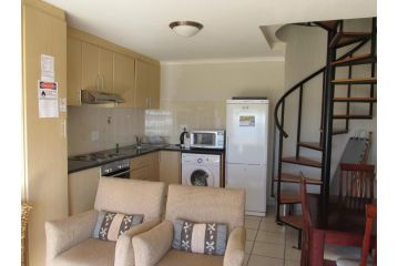 Point Village Accommodation - Santos 5 Apartment, Mossel Bay - 3