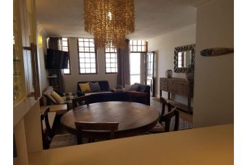 Santos Beach Pavilion - Flat B Apartment, Mossel Bay - 2